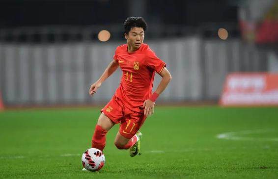 星空体育APP-国青一日两练备战泰国 卷入风波的唐天翼未能现身