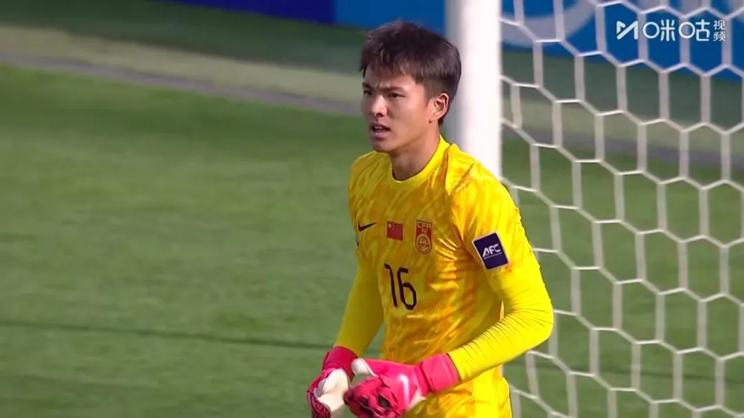 星空体育官方网站-中超转会动态：申花被曝再次报价李昊，浙江队、三镇外援目标曝光